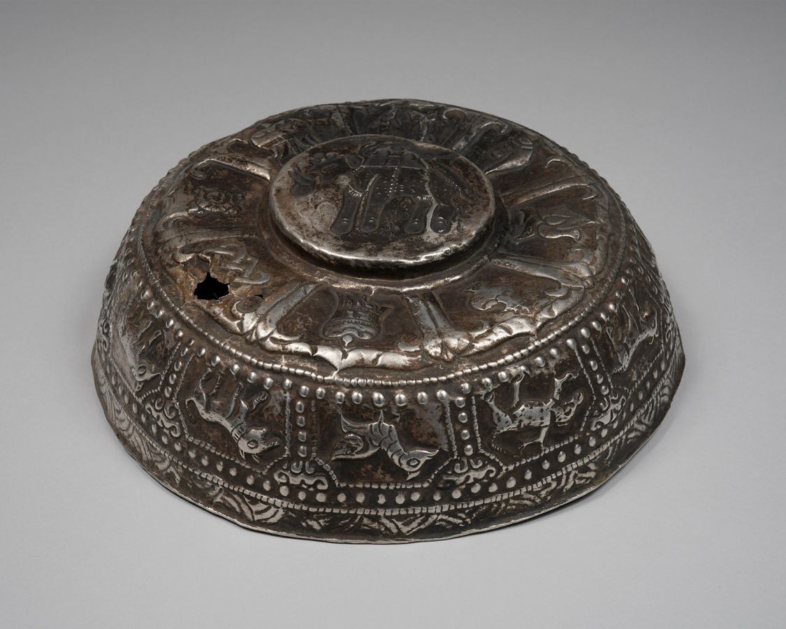 <?php echo Repoussé Bowl Base?>