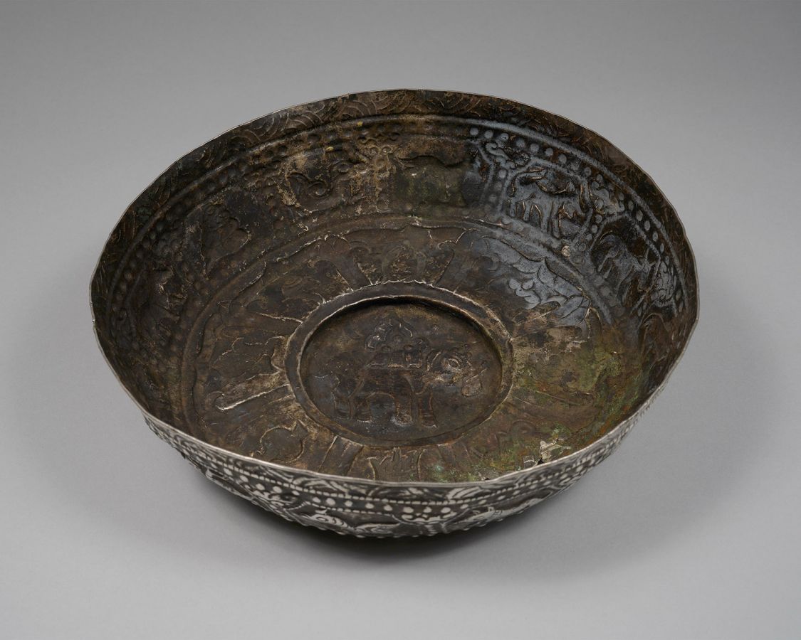 <?php echo Repoussé Bowl Base?>