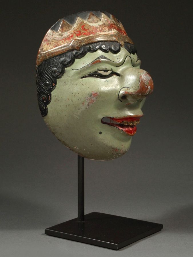 <?php echo Courtly Mask?>