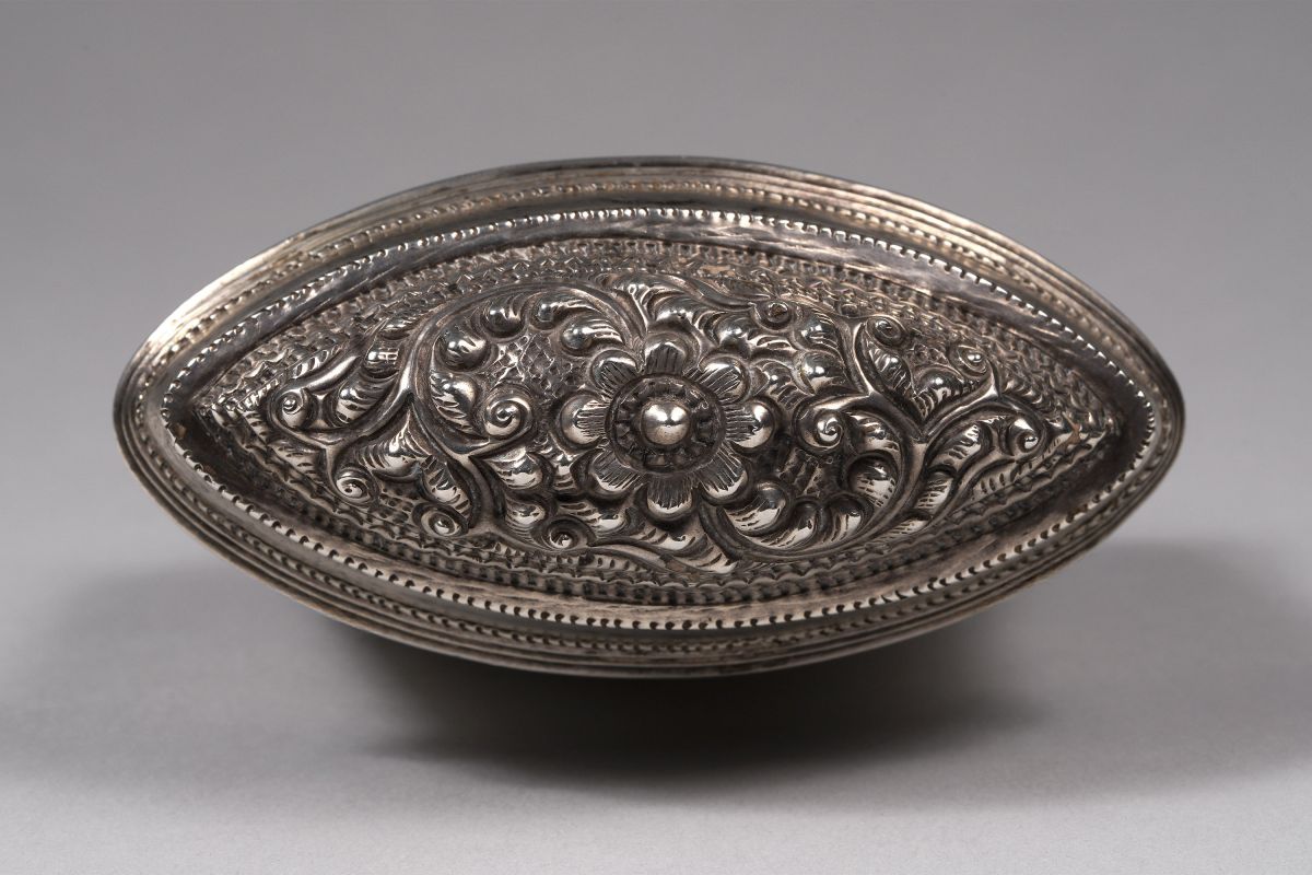 <?php echo Silver Lime Box?>