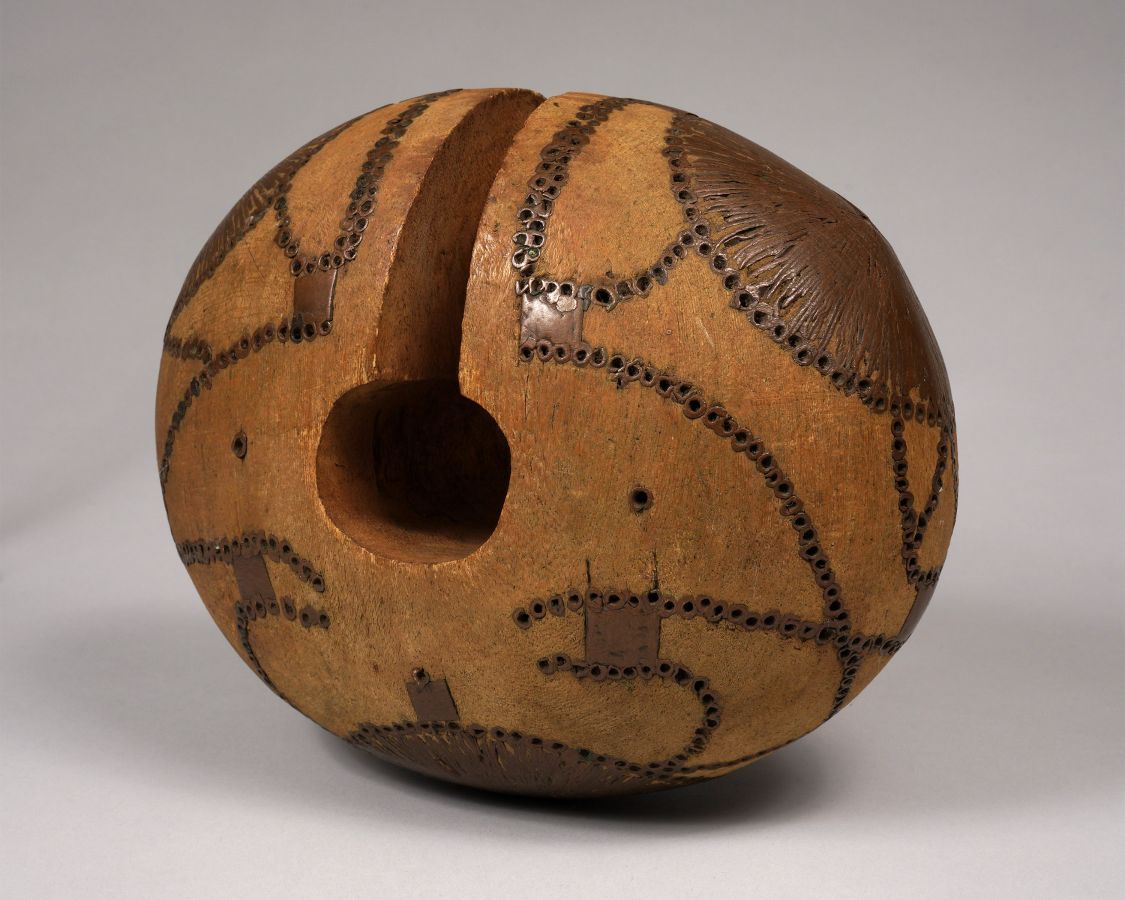 <?php echo Royal Archer's Armband?>