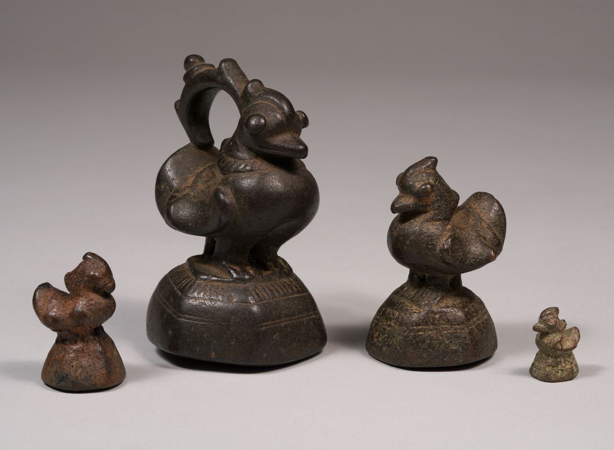 <?php echo Set of 8 Opium Weights?>