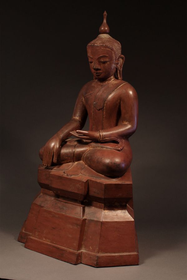 <?php echo Large Seated Buddha?>