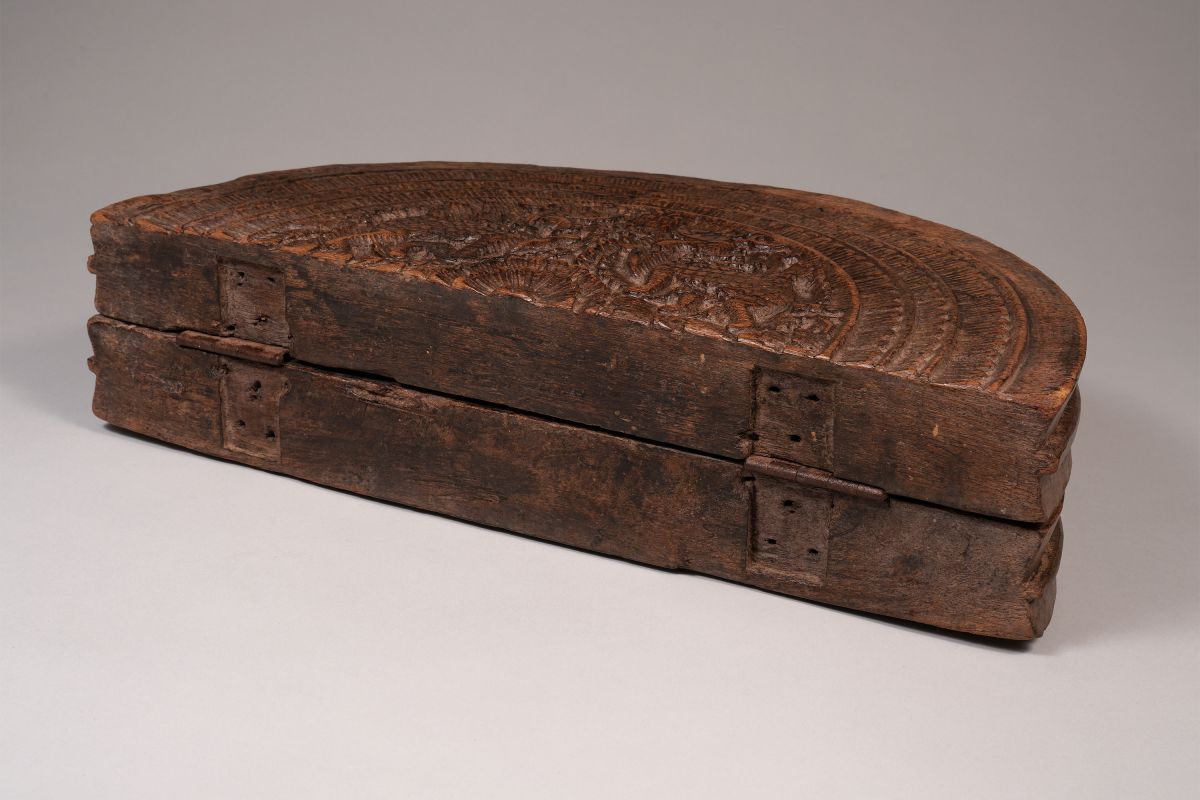 <?php echo Carved Opium Weight Box?>