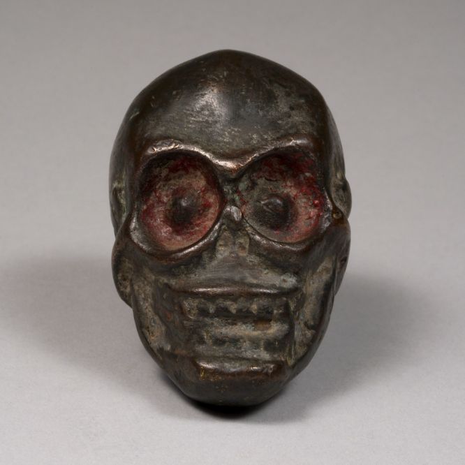 Citipati, Skull Ornament
